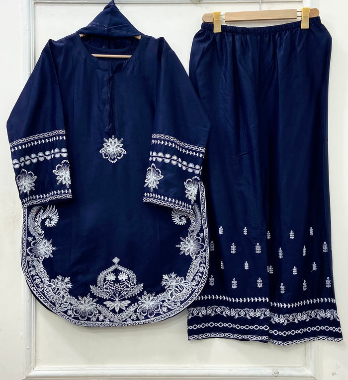Small / Navy blue
