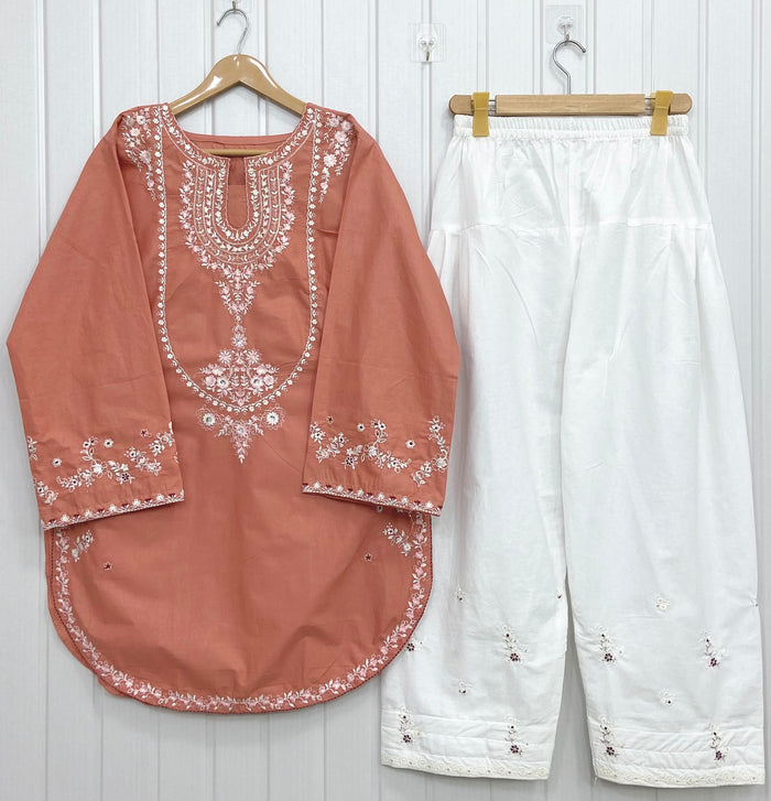 Dusky | Premium Farshi D-783