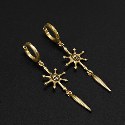 RADIANT SKULL SPEAR EARRINGS