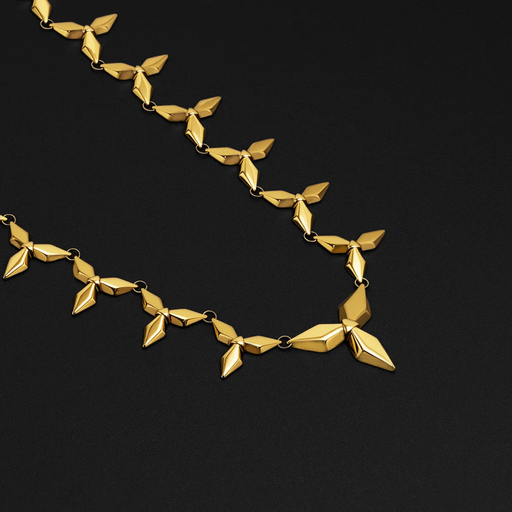 PUNK PETAL NECKLACE