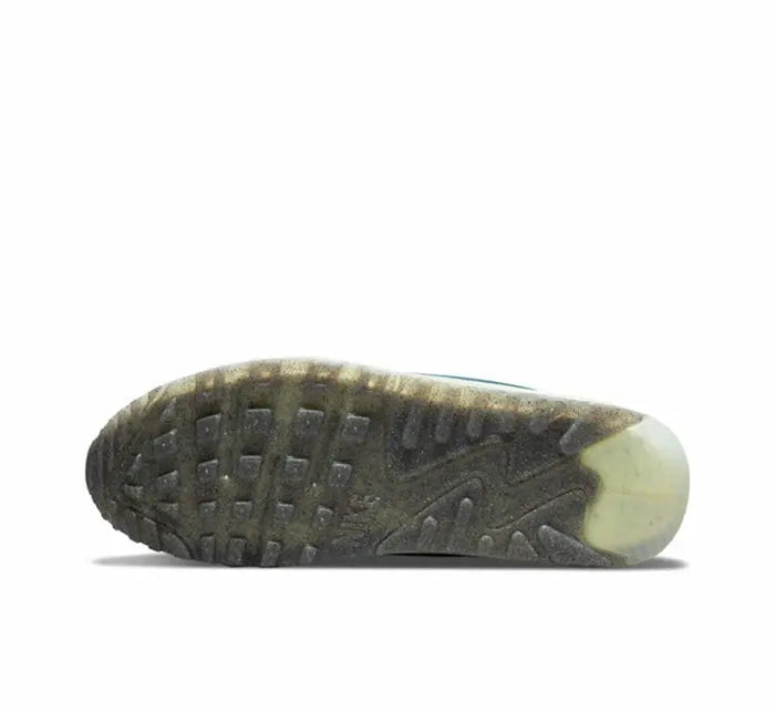 Air Max 90 outsole, dark tread with greenish edge and light midsole
