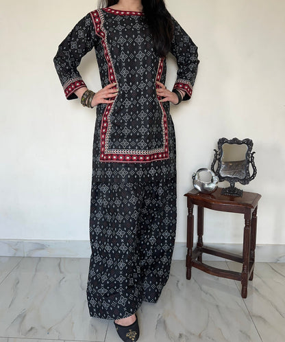 Black Chunri | 2PC Lawn D-351