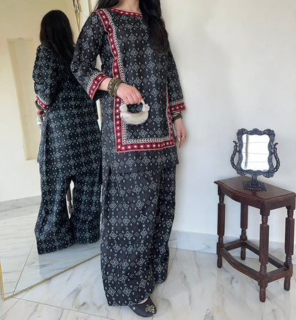 Black Chunri | 2PC Lawn D-351