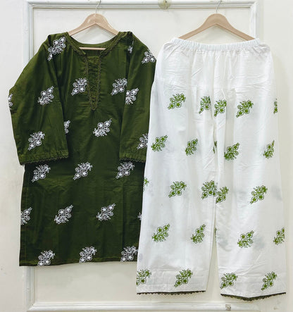 Booty Farshi | Cotton Lawn D-681