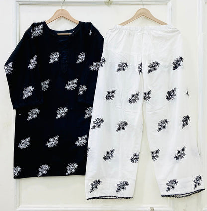 Small / Black