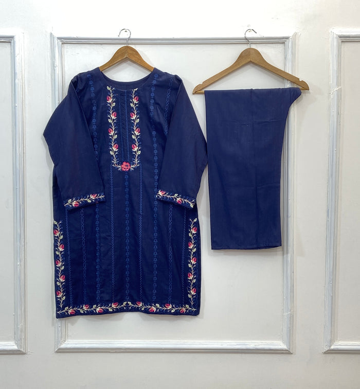 Small / Navy blue