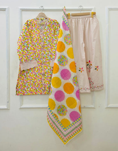 Eid Edit | 3PC Lawn D-607 (Best Selling)
