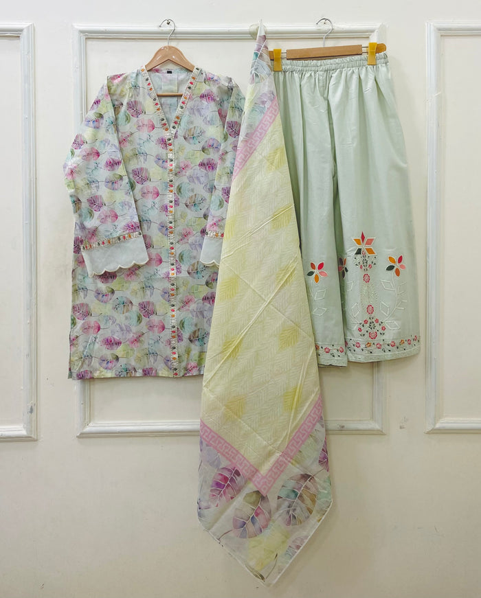 Eid Edit | 3PC Lawn D-607 (Best Selling)
