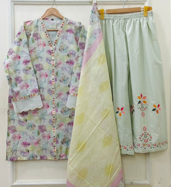 Eid Edit | 3PC Lawn D-607 (Best Selling)