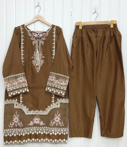 Small / Brown