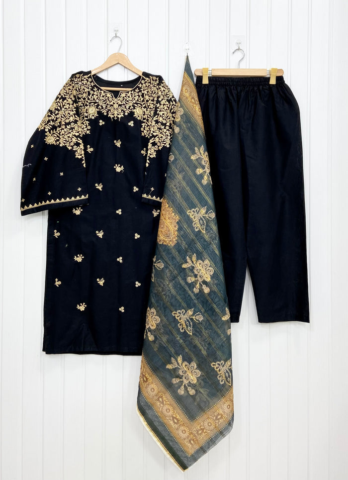 Embroidered | Long 3PC D-823