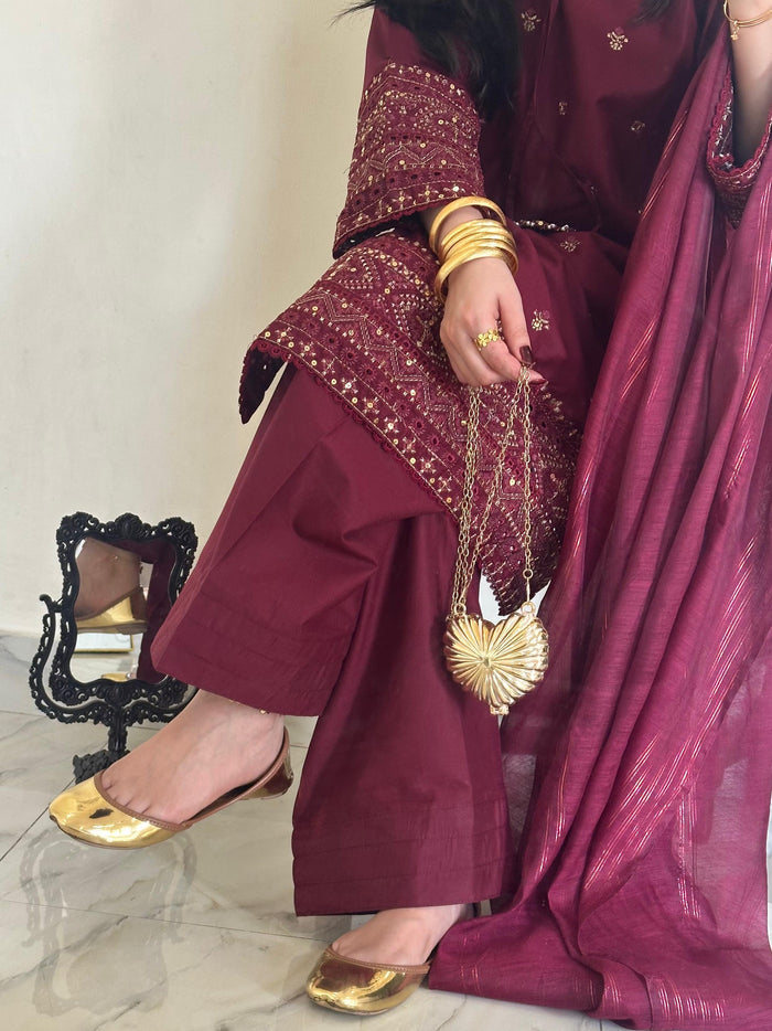Noori Chicken Kari | D-471 Maroon