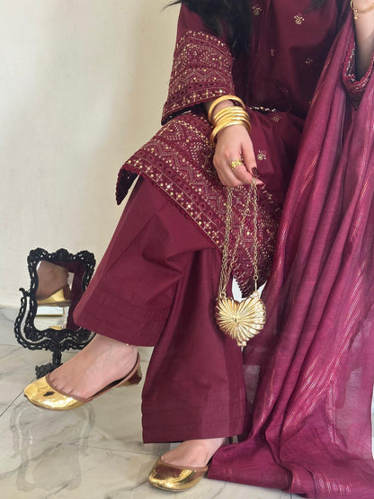 Noori Chicken Kari | D-471 Maroon