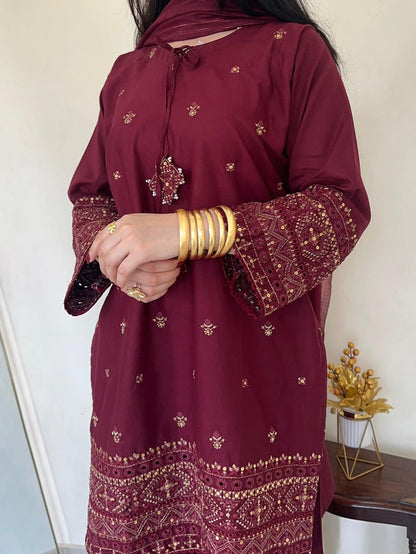 Noori Chicken Kari | D-471 Maroon
