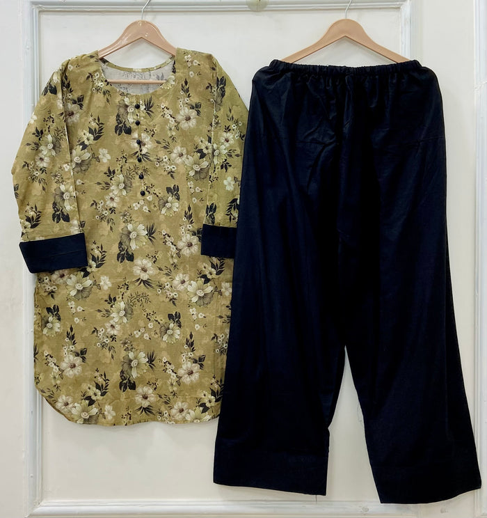 Small / Dhani