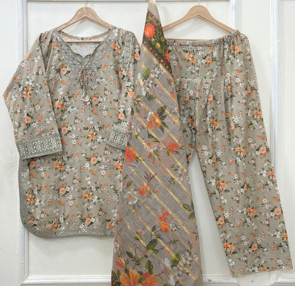Summer Splash | Farshi Lawn D-645