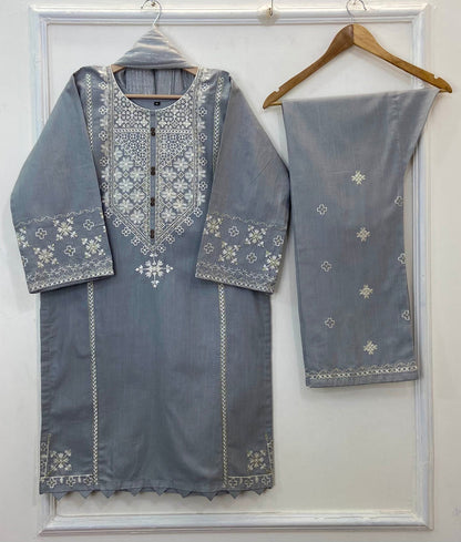 WarmAura Embroidered Winter Edit: 3PC (Khaddar) D-249
