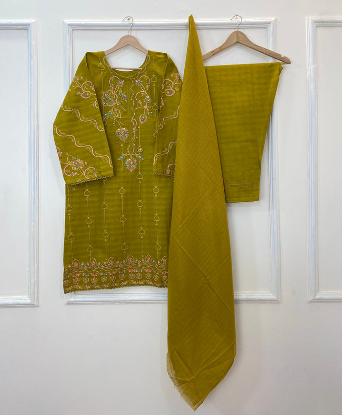 Winter’s Embroidered Pret 3PC (HandMade) (Winter Cotton) D-221